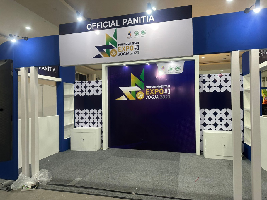 Booth BTN ÔÇö Job Fair UNDIP